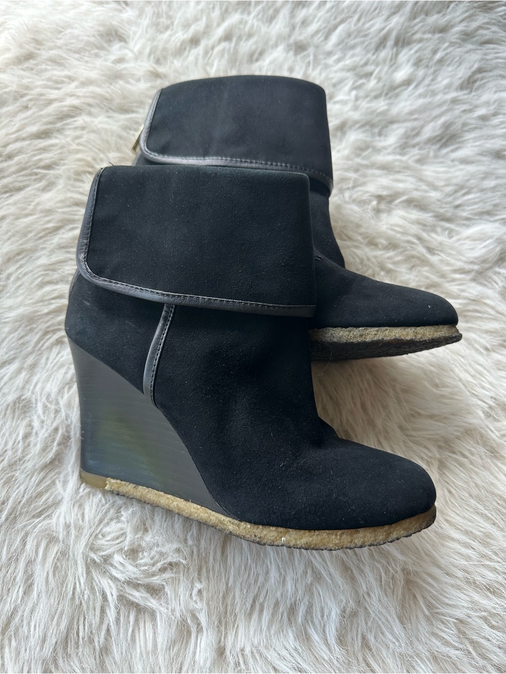 Louise et Cie Black Suede Fold-Over Wedge Booties size 6